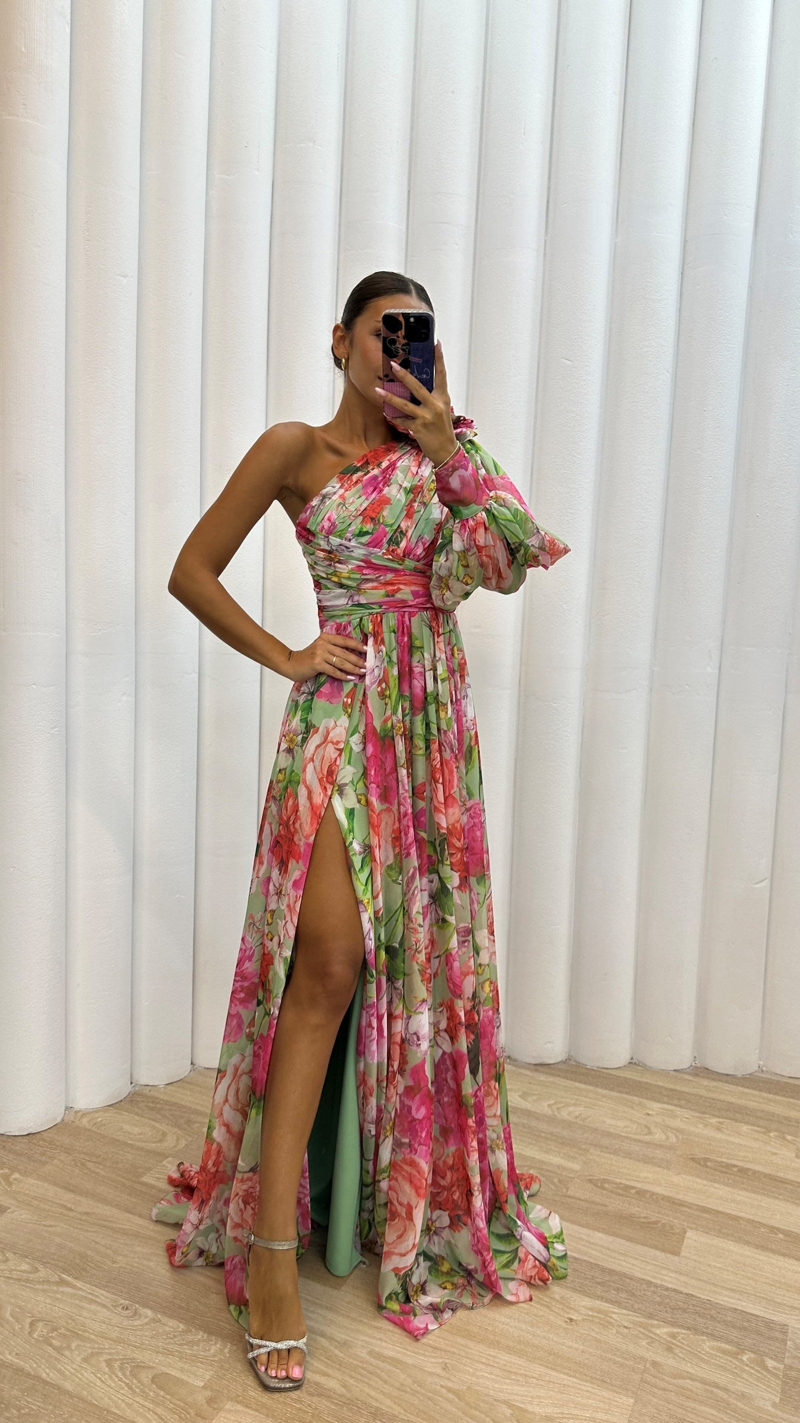 Stunning Flowing Gown
